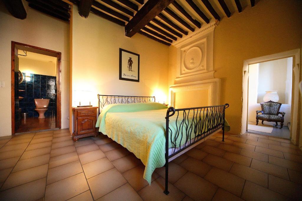 Belle De Nuit Bed & Breakfast Oppède Cameră foto